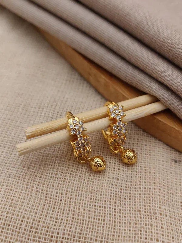 Dainty_Flowerline_Drop_Earrings