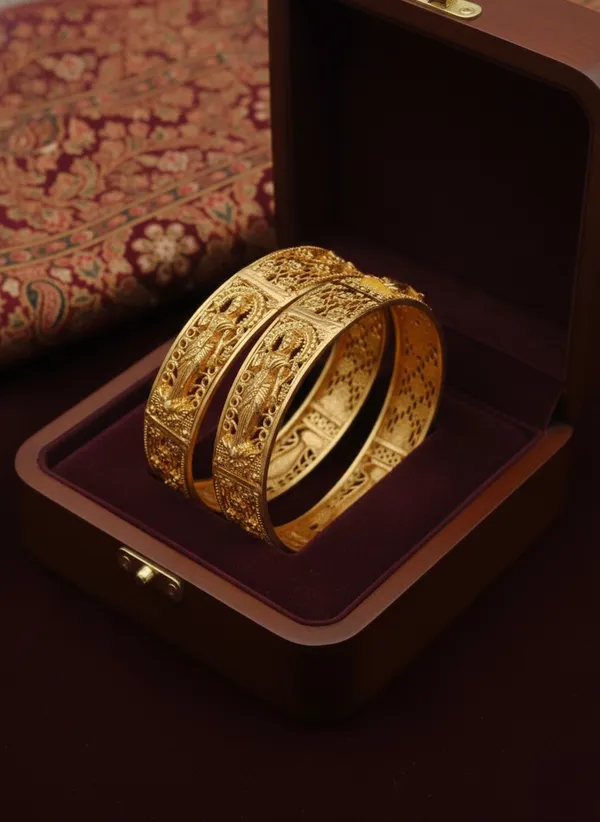 Divine_Elegance_Temple_Work_Gold_Bangles