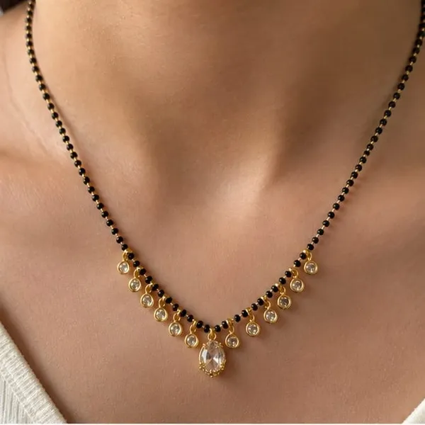 Elegant_Black_Beaded_Mangalsutra_with_Crystal_Drop_Pendant_|_VIHAL_JEWELLERY