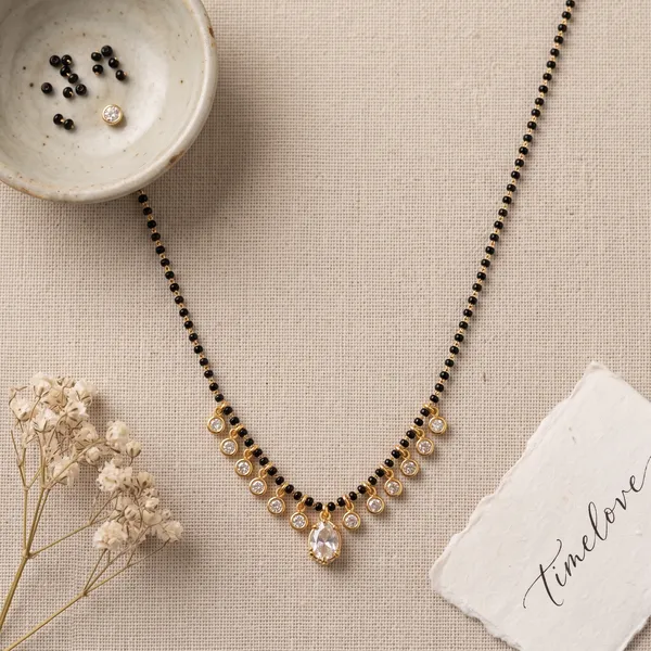 Elegant_Black_Beaded_Mangalsutra_with_Crystal_Drop_Pendant_|_VIHAL_JEWELLERY
