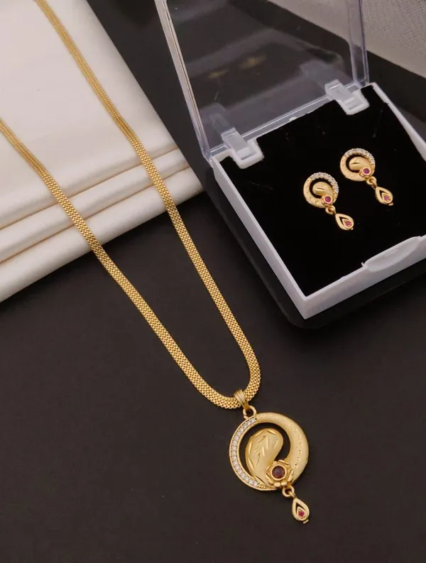 Elegant_Crescent_Design_Gold-Plated_Pendant_&_Earring_Set_with_Ruby_Stone_–_Premium_Mesh_Chain_Jewelry