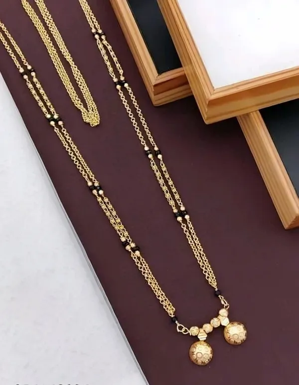 Elegant_Multi-Strand_Mangalsutra_with_Traditional_Tanmaniya