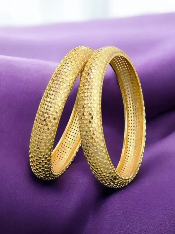 Elegant_Textured_Gold_Plated_Bangle_Set_–_Traditional_Design