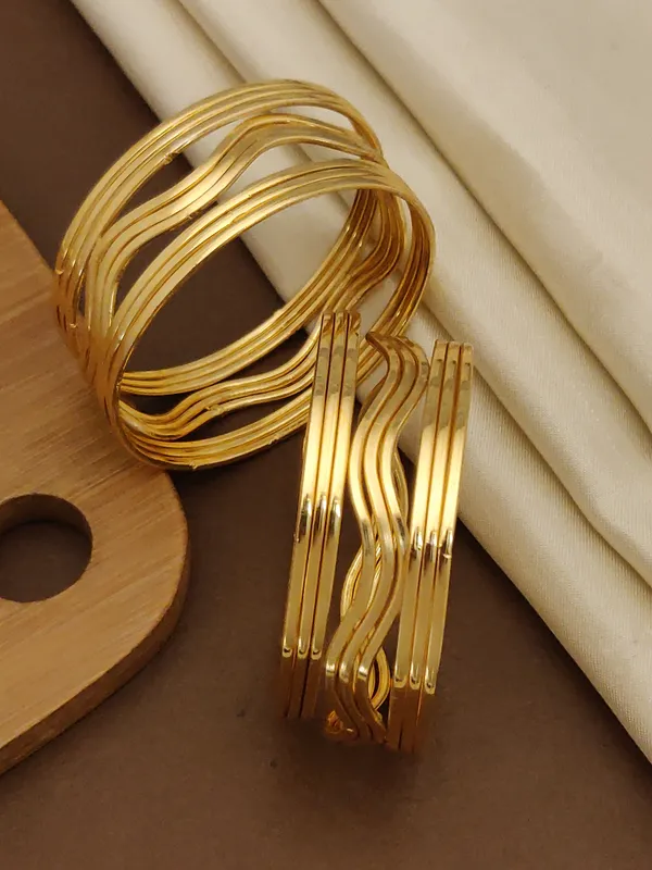 Exquisite_Gold-Plated_Traditional_Bangles_with_waves_pattern