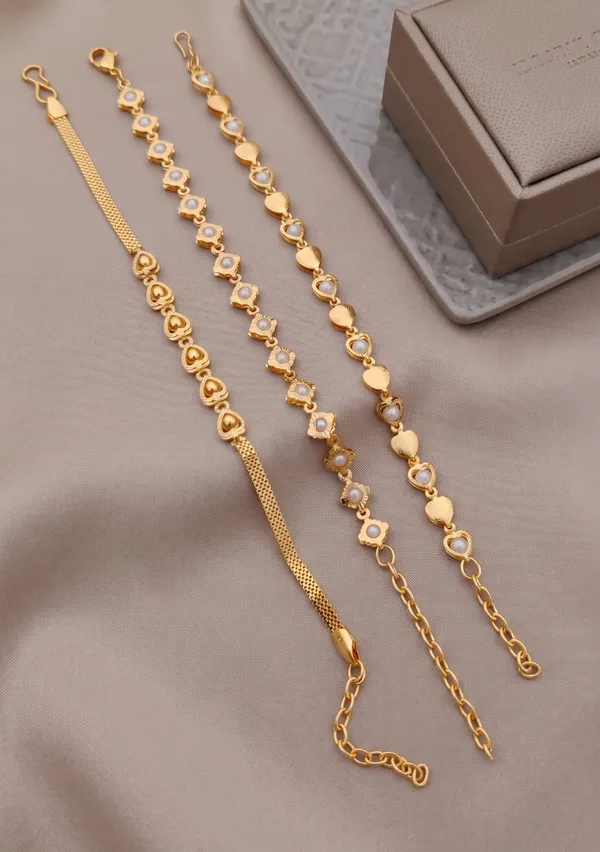 Gold_Plated_Heart_&_Floral_Bracelet_Combo_for_Women_&_Girls