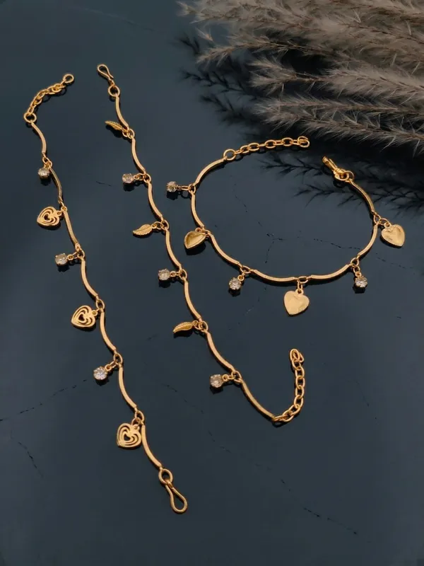 Gold-Plated_Heart_&_Leaf_Charm_Bracelet_Set_–_Delicate_Dangle_Link_Jewelry