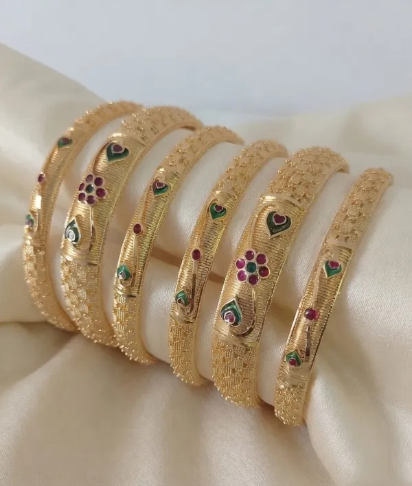 Gold_Plated_Traditional_Meenakari_Bangle_Set_for_Women_-_Set_of_6_Floral_Design_Antique_Finish_Kangan