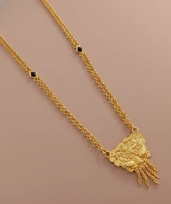 Gold-Plated_Traditional_Triple-Chain_NEcklace_with_Filigree_Pendant