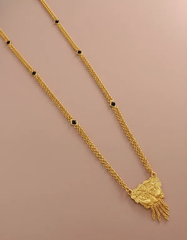 Gold-Plated_Traditional_Triple-Chain_NEcklace_with_Filigree_Pendant