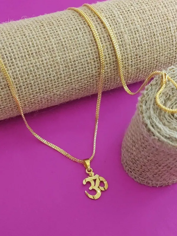 Gold-Plated_"Om"_Pendant_with_Dotted_Chain