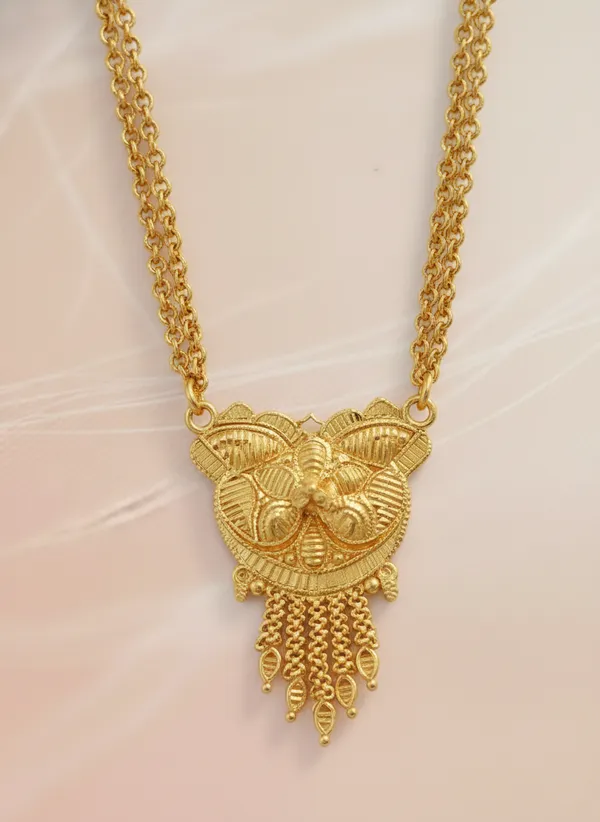 Gold_Traditional_Long-Chain_Necklace_with_Filigree_Pendant
