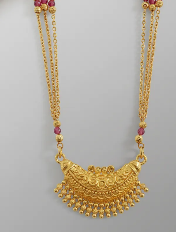 Gold_Triple-Strand_Necklace_with_Ruby_Accents