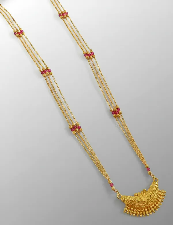 Gold_Triple-Strand_Necklace_with_Ruby_Accents