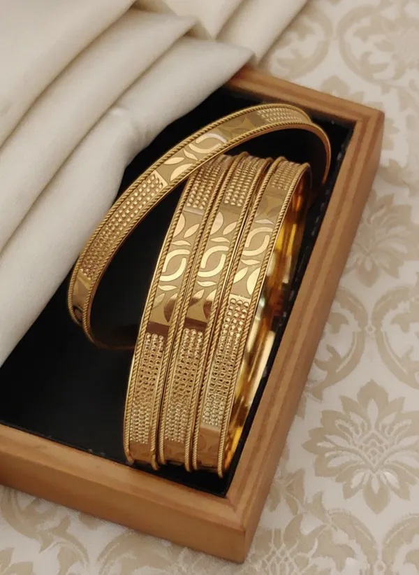 Intricate_Traditional_Gold-Plated_Bangles__(Churi_Set_|_4_Bangles)
