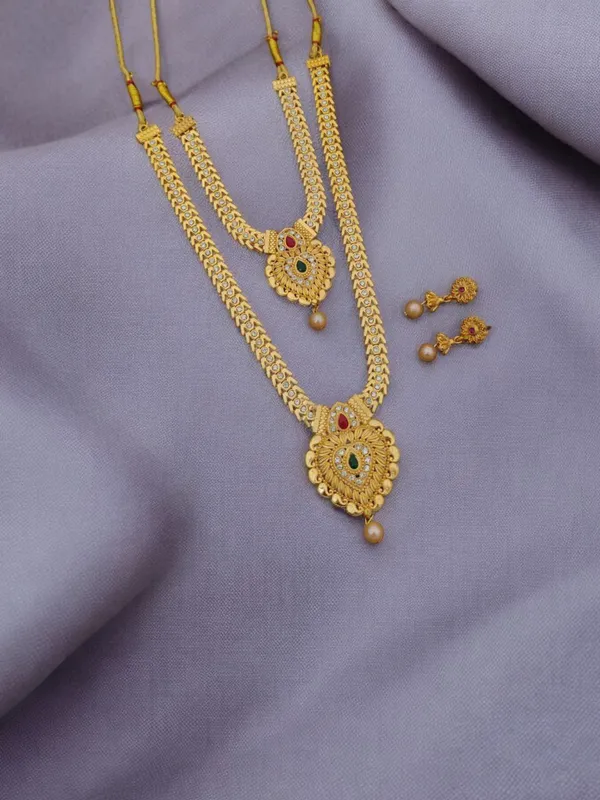 Ishita_Gold_Diamond_Jewellery_Set_For_women