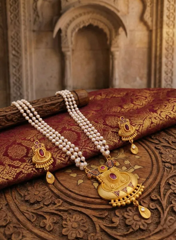 Matte_Gold_Finish_Long_Necklace_Set_with_Ruby-Toned_Accents