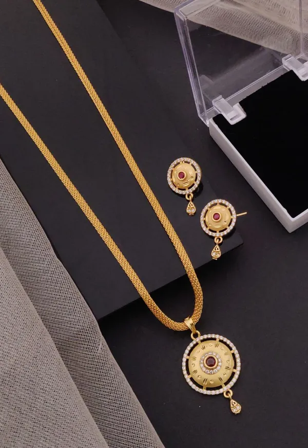 Micro_Gold_Plated_Chain_Pendant_Set_with_elegant_earrings_set