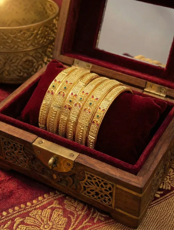 Ornate_Floral_Enamel__Gold-Plated_Traditional_Bangle_Set