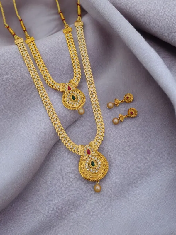 Sneha_Gold_Diamond_Necklace_For_women