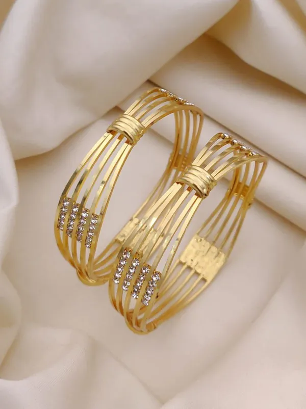 Sparkling_Duo:_2-Piece_Anti-Tarnish_Brass_Bangle_Set_with_AD_Stones_-_Daily_Wear_For_women