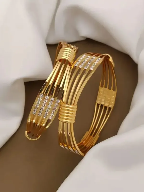 Sparkling_Duo:_2-Piece_Anti-Tarnish_Brass_Bangle_Set_with_AD_Stones_-_Daily_Wear_For_women