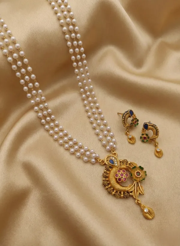 Three-Layered_Pearl_Mala_with_Antique_Gold_Floral_Pendant_&_Matching_Earrings