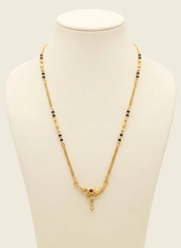 Traditional_Crescent_Shape_Gold-Plated_Mangalsutra_with_Pink_Accent