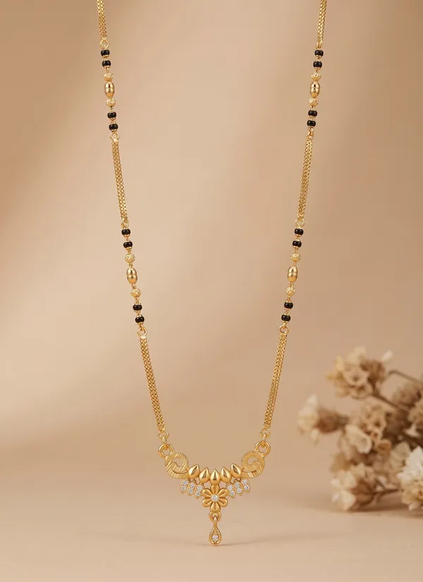 Traditional_Gold-Plated_Floral_Pendant_Mangalsutra_for_Women
