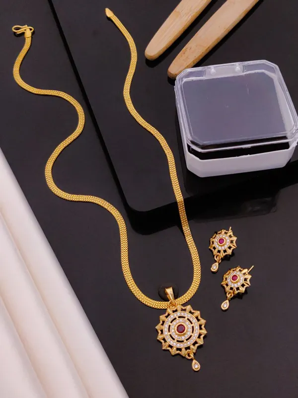 Traditional_Gold-Plated_Sunburst_Pendant_Set_with_Central_Ruby_&_Mesh_Chain