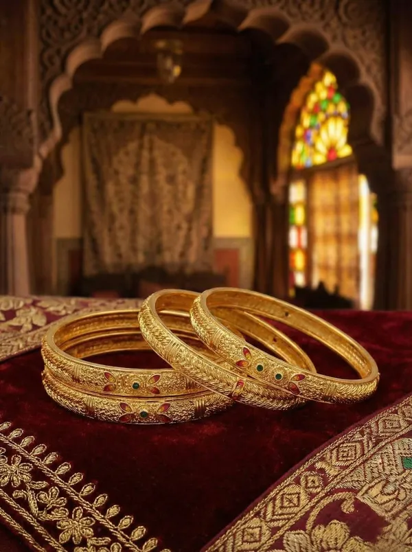 Traditional_Hand-Engraved_Gold_Kada_Set_with_Enamel_Detailing