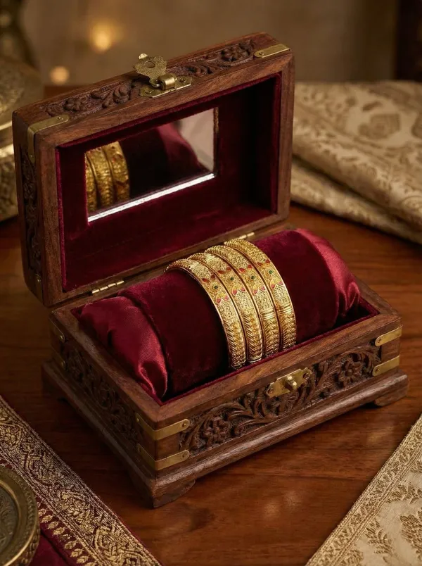 Traditional_Hand-Engraved_Gold_Kada_Set_with_Enamel_Detailing