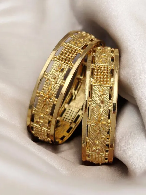 Traditional_Intricately_Designed__Gold_Tone_Broad_Bangles_with_Floral_Engraving