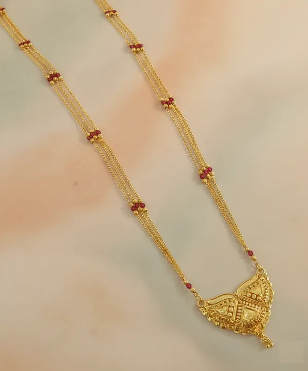 Traditional_Three-Strand_Gold_Mala_with_Intricate_Filigree_Pendant