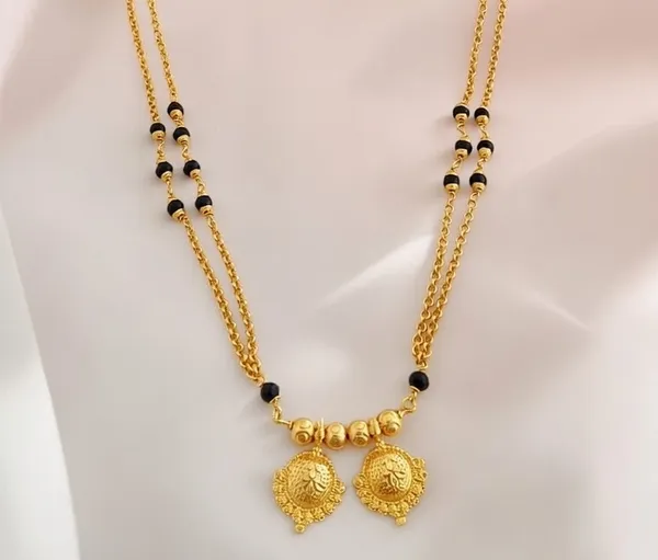 Traditional__Gold-Plated_Karimani_Bead_Necklace_with_Dual_Floral_Pendants