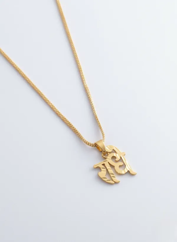 Gold-Plated_"Radhe"_Pendant_with_Dotted_Box_Chain