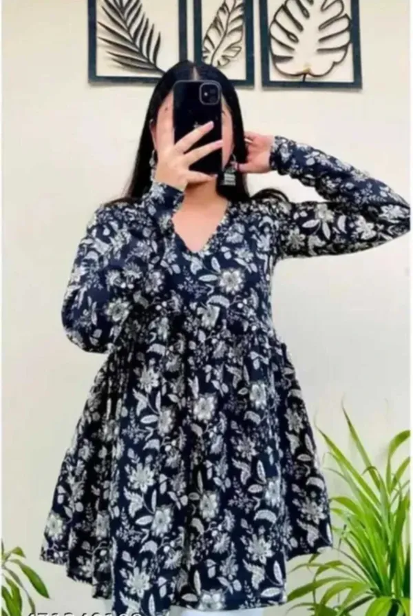 Women_Black_Floral_Printed_Long_Sleeve_Tunic_Top
