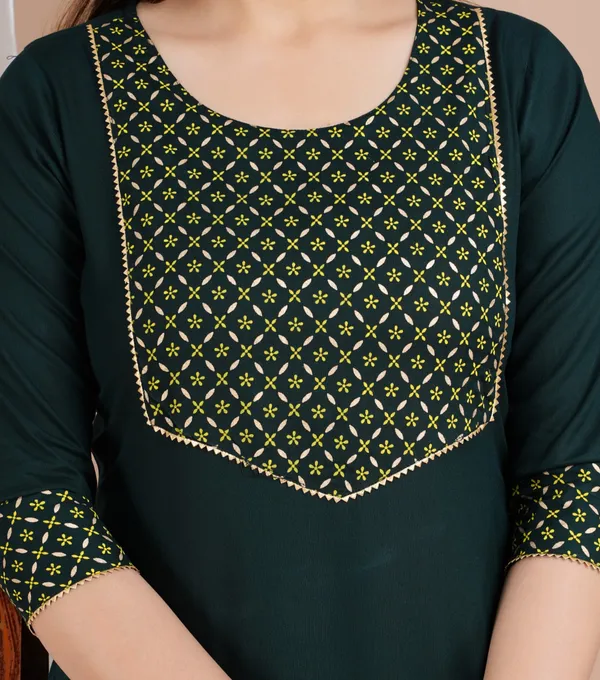 Green_Rayon_Printed_Kurta_,_Pant_&_Dupatta_set_For_Women