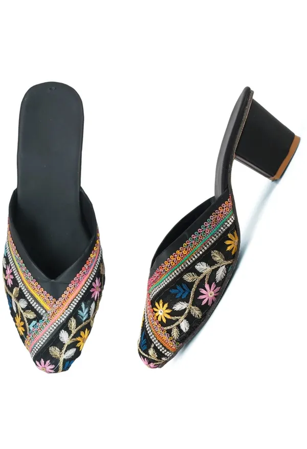 Black_Beautiful_Casual_Nath_Synthetic_Sandals_For_Women