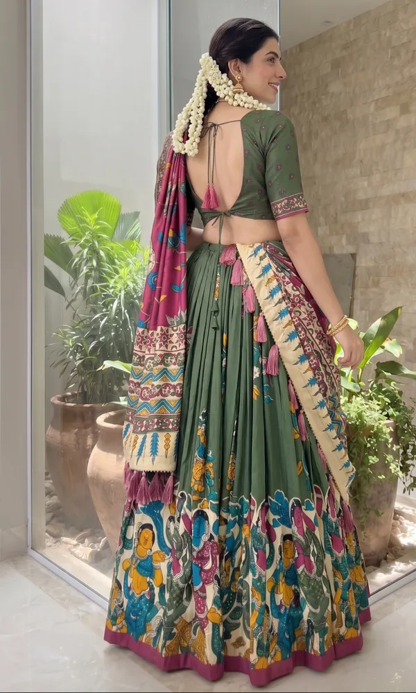 Traditional_Wear_Green_Color_Lehenga_Choli_With_Pretty_Dupatta