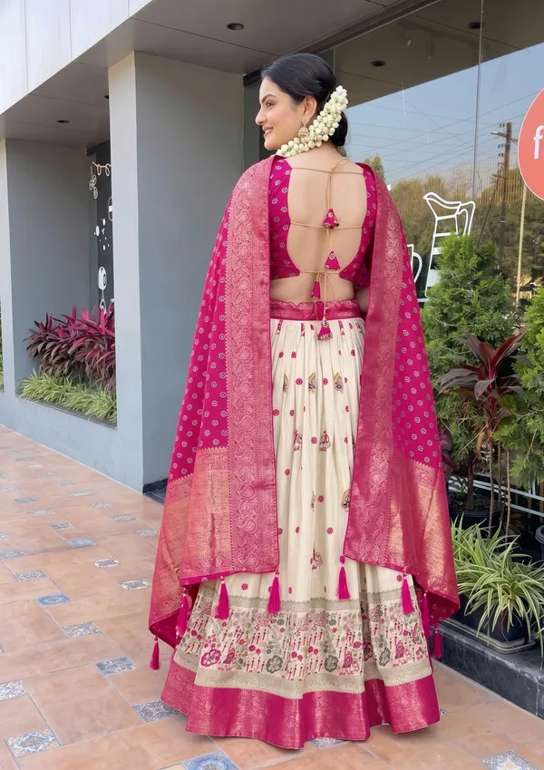 Pink_With_Heavy_Lichi_Fabric_With_Jacquard_Border_Jari_Lining_With_Print