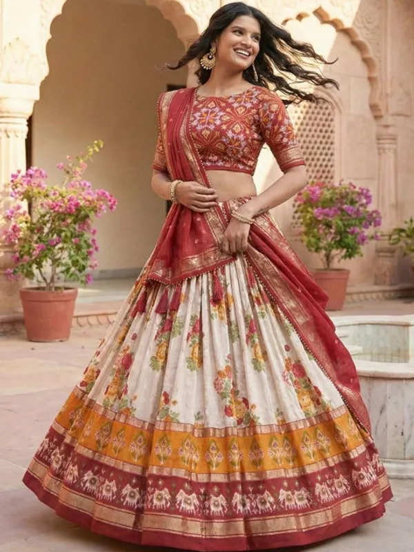Navratri_Special_Red_Color_Patola_Print_Lehenga_Choli