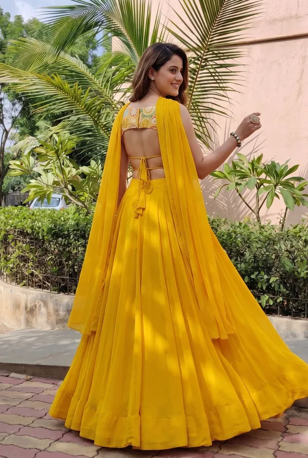 Pure_Soft_Fox_Georgette_Most_Trendy_Padding_Fabric_Fully_Flair_Lehenga,With_Duppta_Set