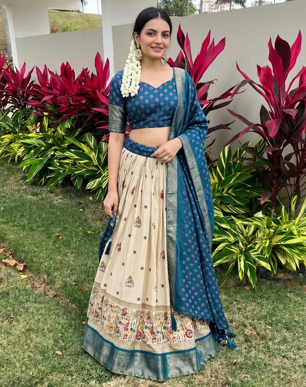 Blue_With_Heavy_Lichi_Fabric_With_Jacquard_Border_Jari_Lining_With_Print