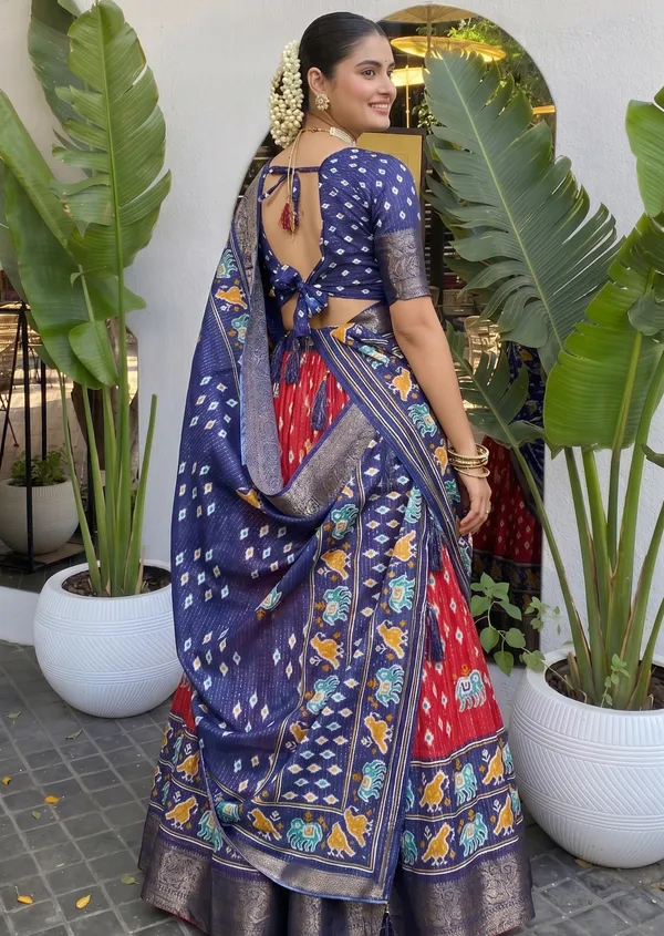 Red_With_Heavy_Lichi_Fabric_With_Jacquard_Border_Jari_Lining_With_Print