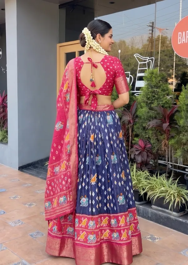 Blue_With_Heavy_Lichi_Fabric_With_Jacquard_Border_Jari_Lining_With_Print
