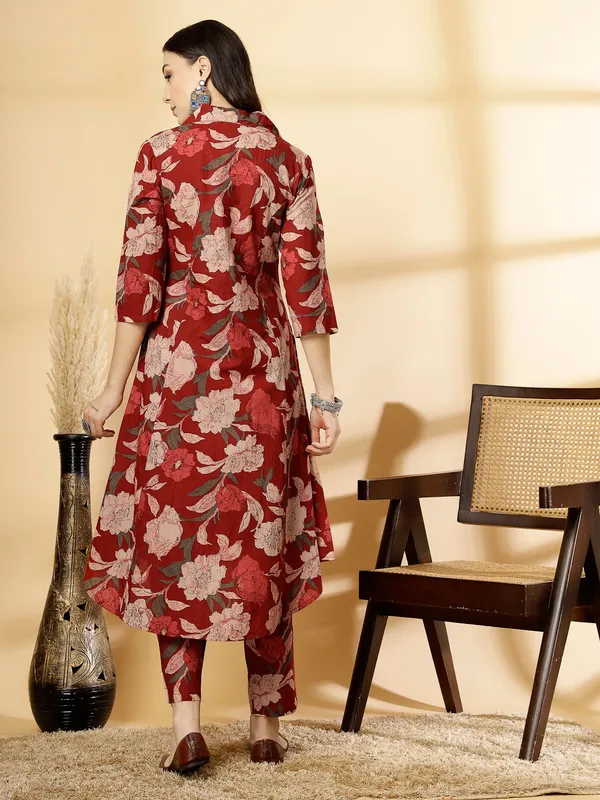 Maroon_Pure_Cotton_Floral_Printed_Salwar_Suit_Set