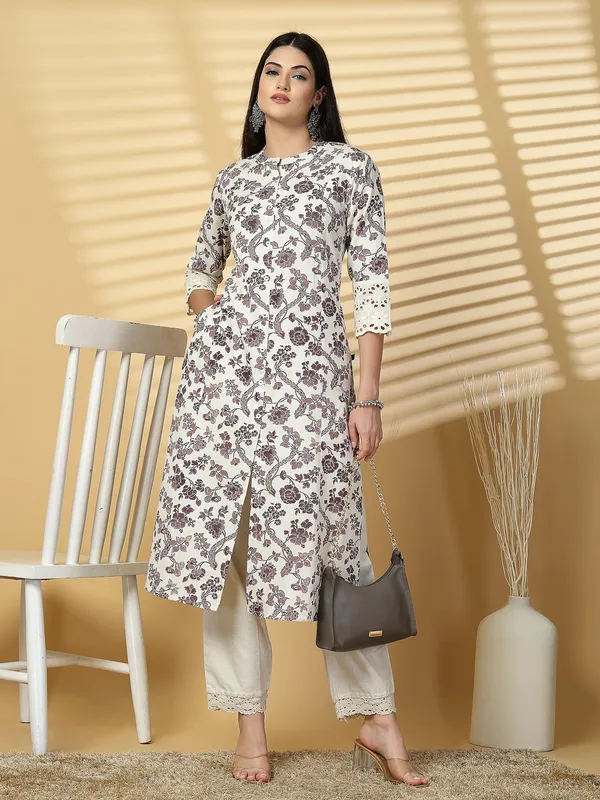 Deep_Purple_Cotton_Regular_A-Line_Printed_Cutwork_Sleeve_Kurta_for_Women