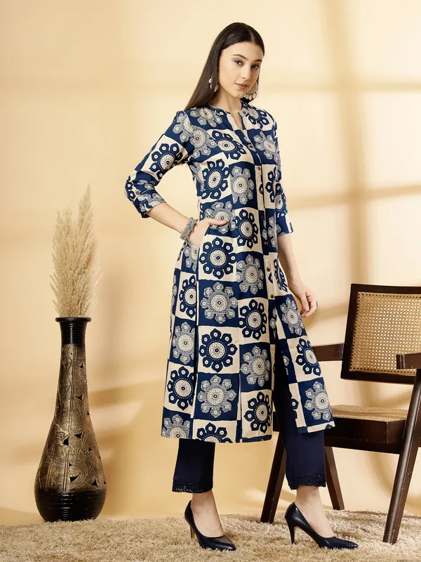 Navy_Blue_Viscose_Floral_Printed_Kurta