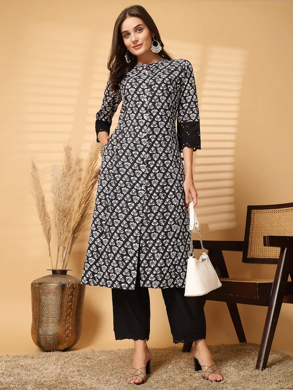 Black_Cotton_Regular_A-Line_Printed_Cutwork_Sleeve_Kurta_for_Women