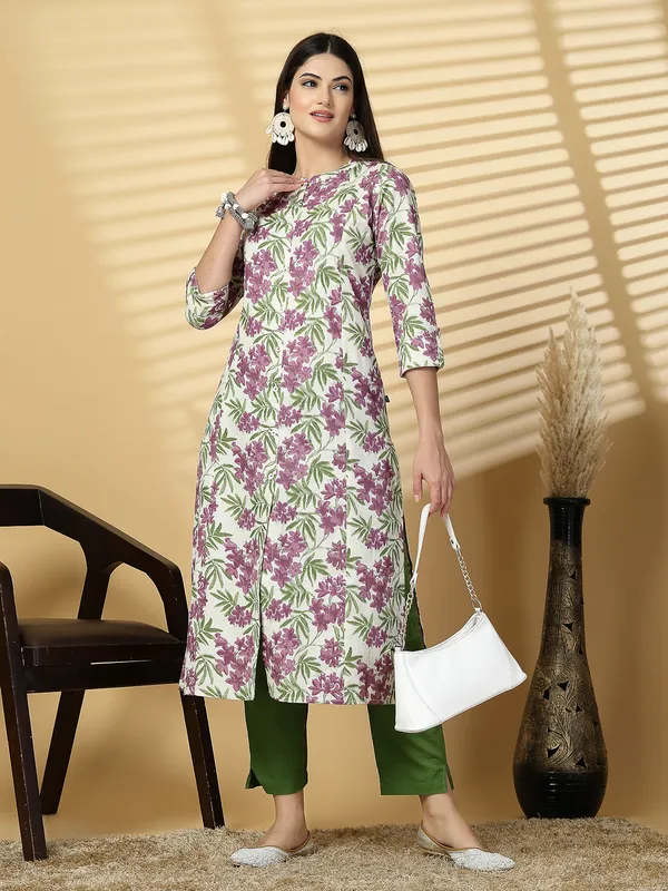 Purple_Cotton_Floral_Print_A-Line_Regular_Kurta_for_Women